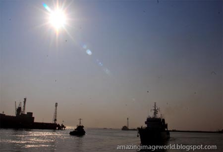 [Indian Coastguard conduct mock security drill010[3].jpg]