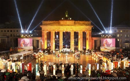 [Brandenburg Gate001[3].jpg]