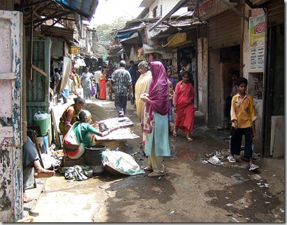 800px-Dharavi_Slum_in_Mumbai
