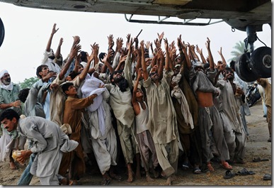 TOPSHOTS-PAKISTAN-WEATHER-FLOOD