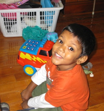 [yard sale day 151[4].jpg]