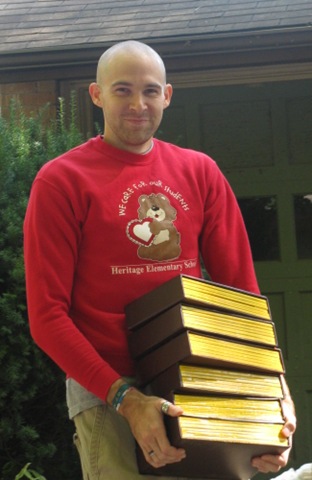 [yard sale day 110[4].jpg]