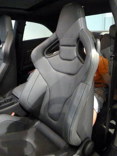 [Image: P1000165.JPG]