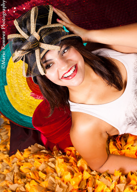 IMAGE: http://lh4.ggpht.com/_vil86oc98cU/TUXdFEpyIQI/AAAAAAAADSo/r-YEk-Ne5Mk/s640/Rose%20Marie%20%286%20of%2020%29.jpg