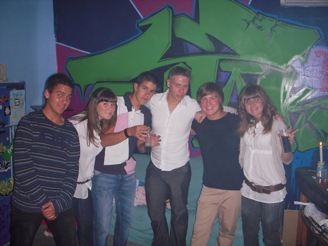 [DSCN41152.jpg]