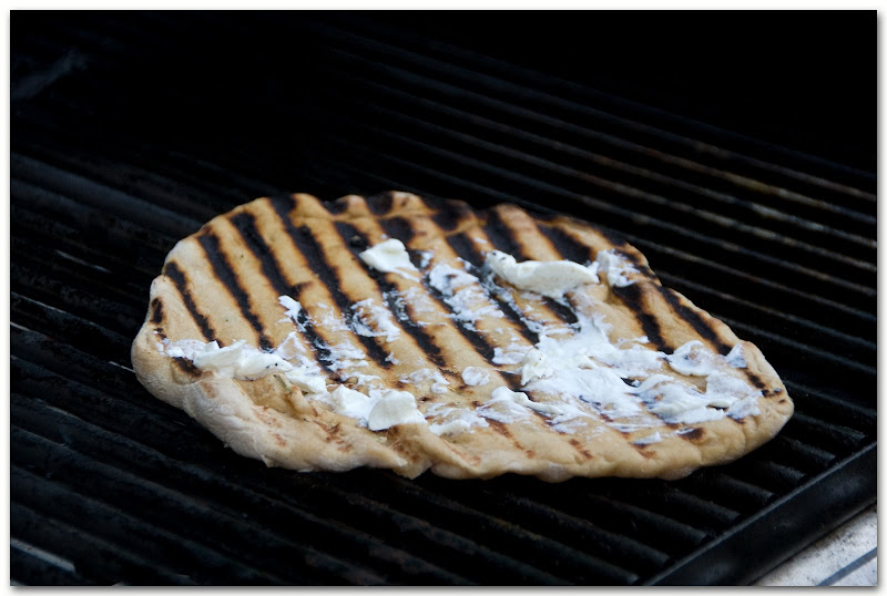 Grilled crust with goat cheese