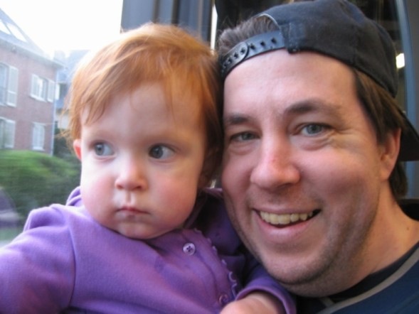 [Lily & Daddy On The Bus[2].jpg]