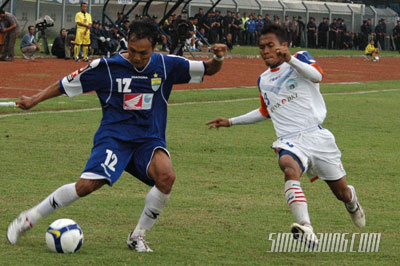 Gilang Angga Persib vs Persitara 2009