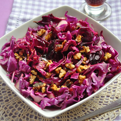 Cooketa-Salata od crvenog kupusa sa orasima