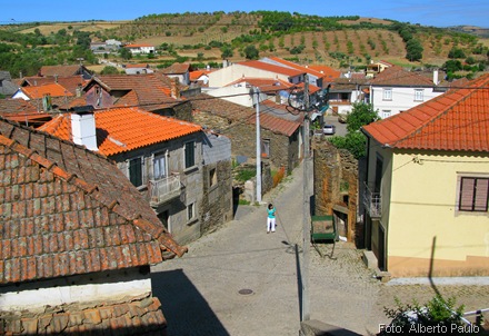 Nascemos em Trás-os-Montes,Concelho de Mogadouro, em Castelo Branco