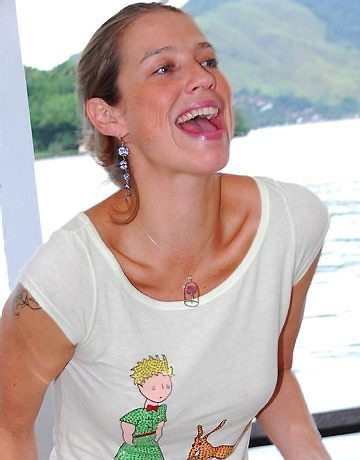 [camiseta-luana-piovani-pequeno-principe[4].jpg]