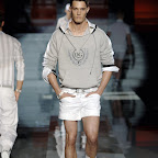 79873_celebrity_city_Dolce__Gabbana_Milano_S_S_07_Mens_37_123_430lo.jpg