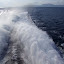 Les impressionnants jets d'eau des moteurs de l'Express des Îles