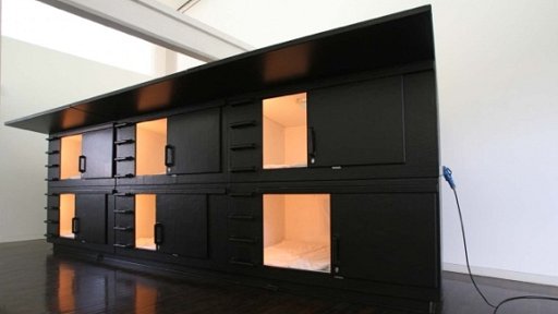 和箪笥風カプセルホテル[ Mini Capsule Hotel ]
