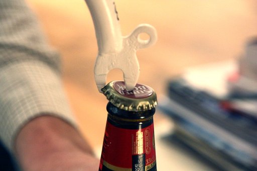 サイクリストの為のフロントフォーク製の栓抜き(BEER CYCLE)