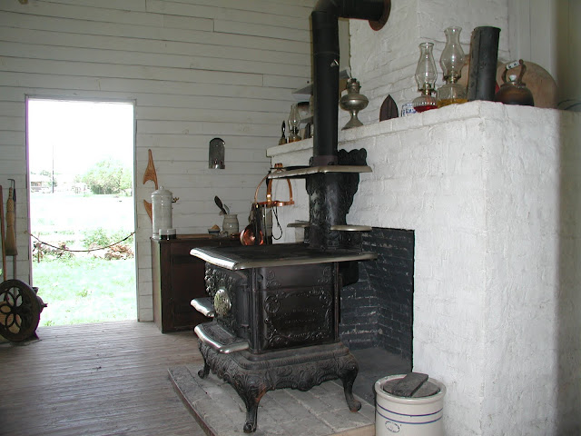 Outbuilding stove