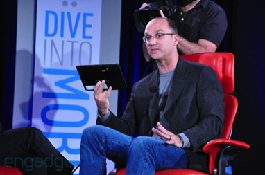 Andy Rubin Show New Prototype Android Tablet from Motorola