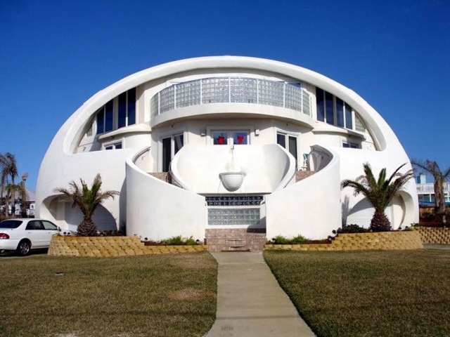 [weird_houses_15[3].jpg]
