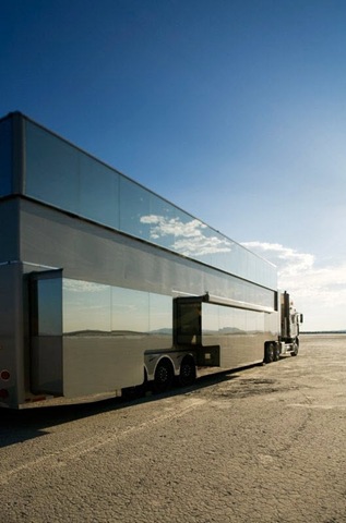 [ultimate_motorhome_14[3].jpg]