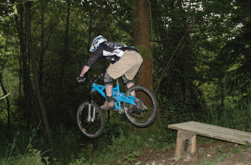 Marin jumping