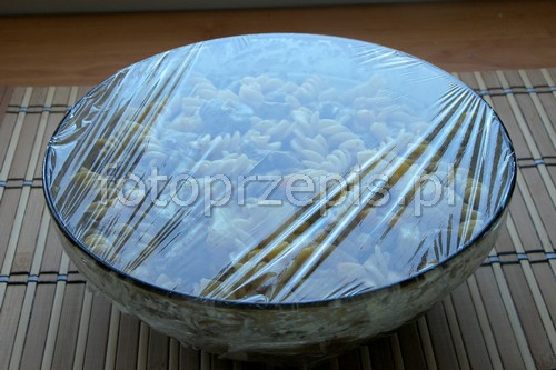 Makaronowa sałatka curry z kurczakiem i ananasem salatki kuchnia polska przepis foto Makaronowa sałatka curry z kurczakiem i ananasem salatki kuchnia polska przepis foto