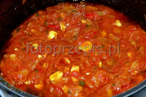 Makaron rigatoni z cukinią z duszonymi pomidorami kuchnia wloska kuchnia wegetarianska kuchnia europejska przepis foto Makaron rigatoni z cukinią z duszonymi pomidorami kuchnia wloska kuchnia wegetarianska kuchnia europejska przepis foto