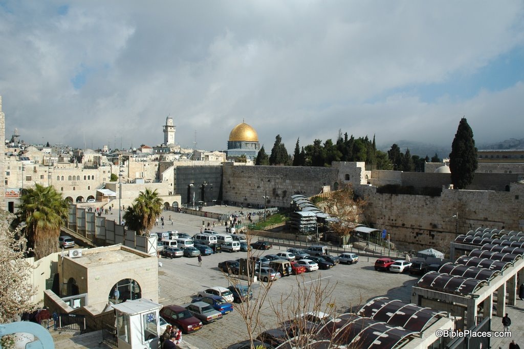 [Western Wall and Dome of Rock from southwest, tb122604408[3].jpg]