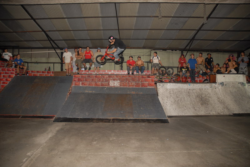 [bike+side+marzo87.JPG]