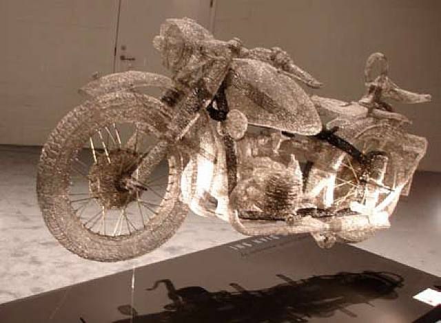 [amazing_3d_sculptures_640_09[2].jpg]