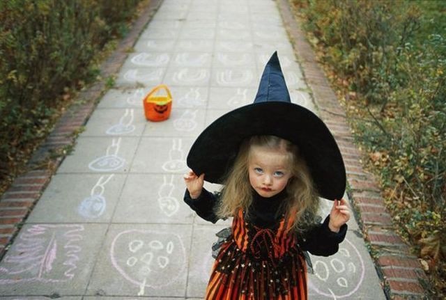 [happy_halloween_640_37[5].jpg]