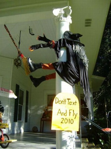 [happy_halloween_640_39[6].jpg]