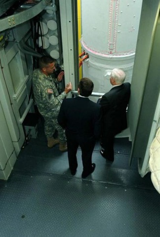 [nuclear_missile_silo_640_36[3].jpg]