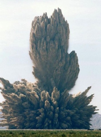 [nuclear_missile_silo_640_23[3].jpg]