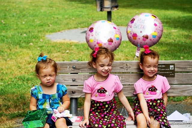 [birthday party 1[10].jpg]