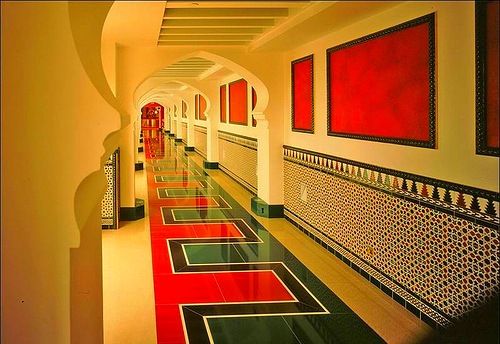 [burj khalifa_interior_photo[5].jpg]