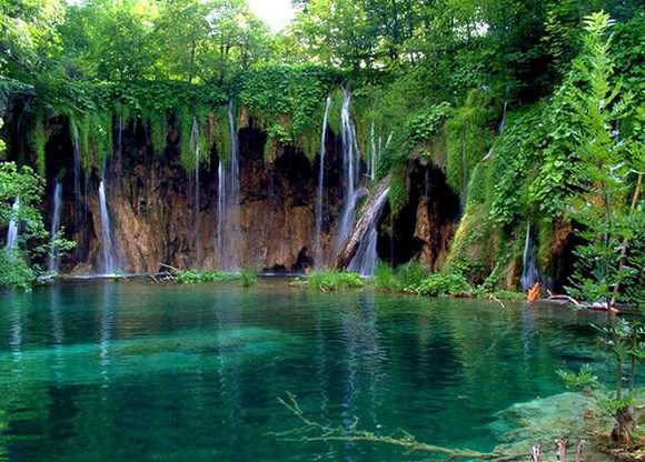 [small-lakes-combained-to-big[3].jpg]