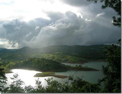 Mawsynram-Meghalaya-nature-beauty