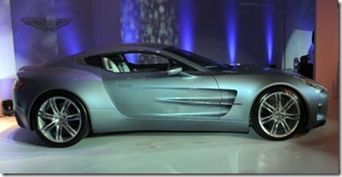 aston-martin-biggest-luxury-can-in-india-side-photos