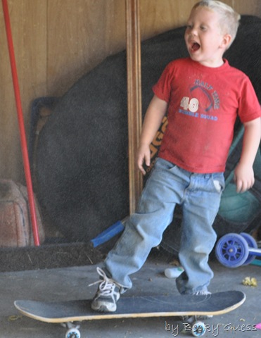 [11-21-10 Zane skateboarding 4[3].jpg]
