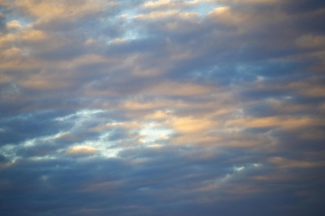 [01-22-11 clouds raw 03[3].jpg]