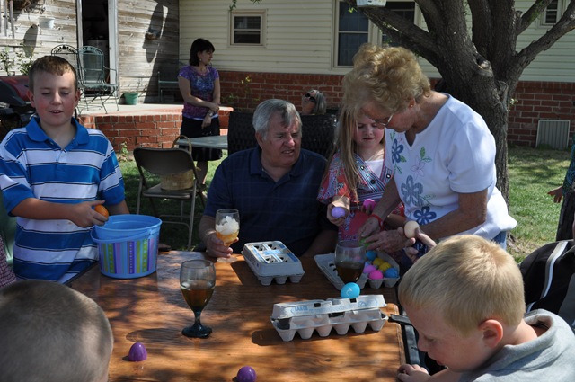 [04-24-11 Easter 31[2].jpg]