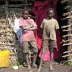 Patenbesuch in Madudu 3 Ronald und Paul.JPG