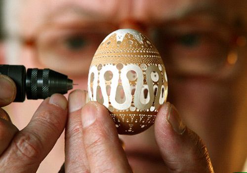 Franc%20Grom%20Slovenia%20Egg%20Eggshell%20Art1.jpg