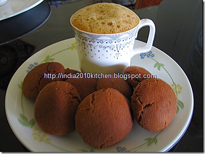 CHOCOLATE ALMOND COOKIES