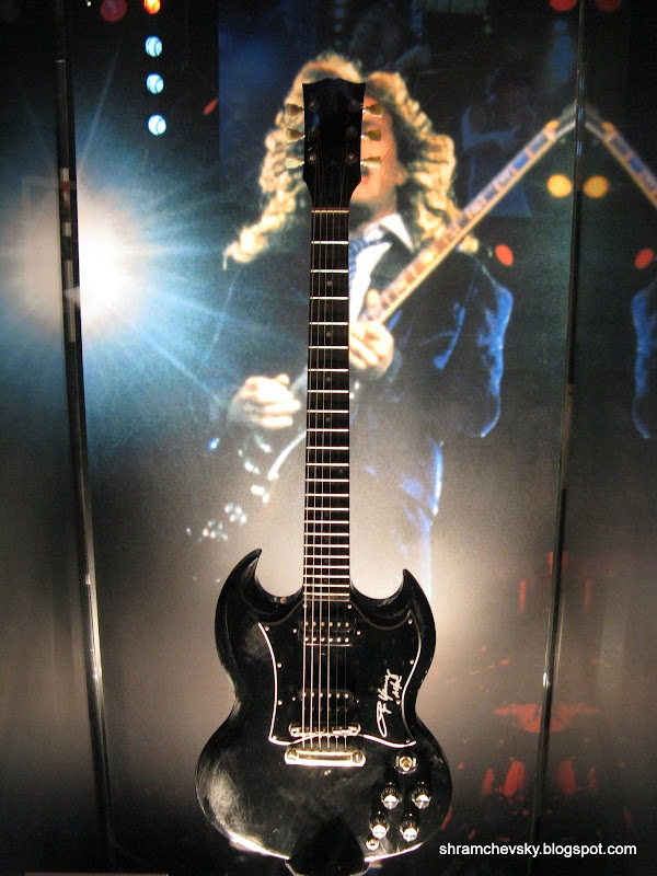 Gibson SG Angus Young AC DC Гибсон ЭсДжи Ангуса Янга