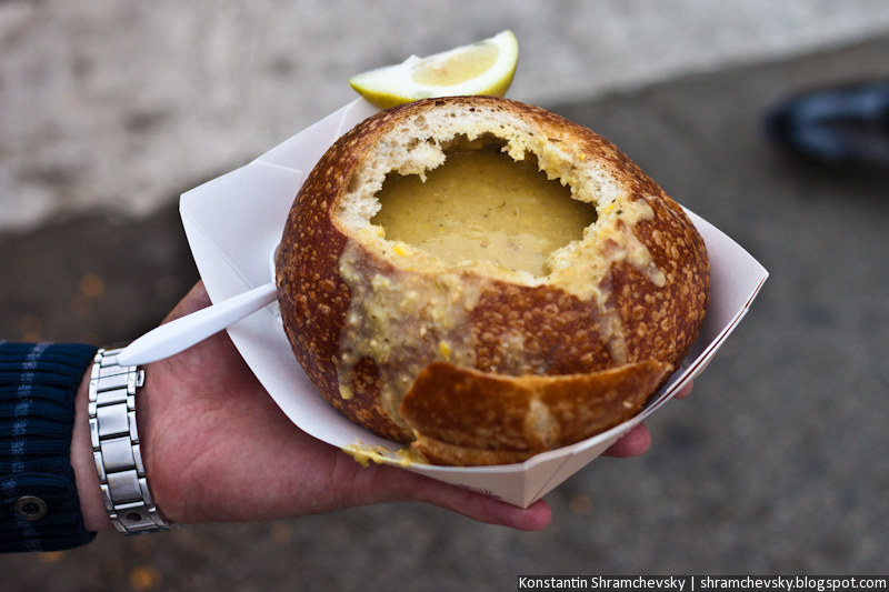 USA California San Francisco Crab Chowder Bread Bowl США Калифорния Сан Франциско Крабовый Суп Похлёбка Хлебная Миска