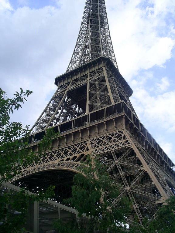 [Eiffel Tower 2[4].jpg]