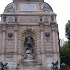 Fountain on the way to the Notre Dame.