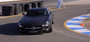 AMG Driving Academy at Laguna Seca: Mastering the turns- How to take the turns? The first-time drivers of the SLS AMG were about to find out... For more about the Driving Academy please visit http://www.sls-amg-reporter.com
