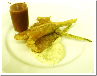 swoon kitchenbar, meatless monday menu, crispy local  squash blossoms, caper aioli, gazpacho shot